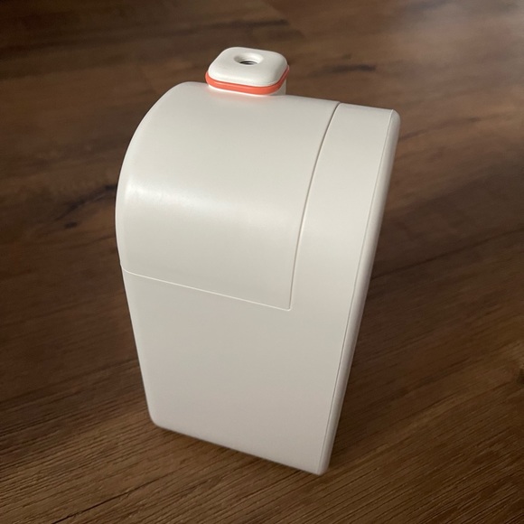 MIFFY-Imported (NWT/Box) Mini White Humidifier - Picture 14 of 16